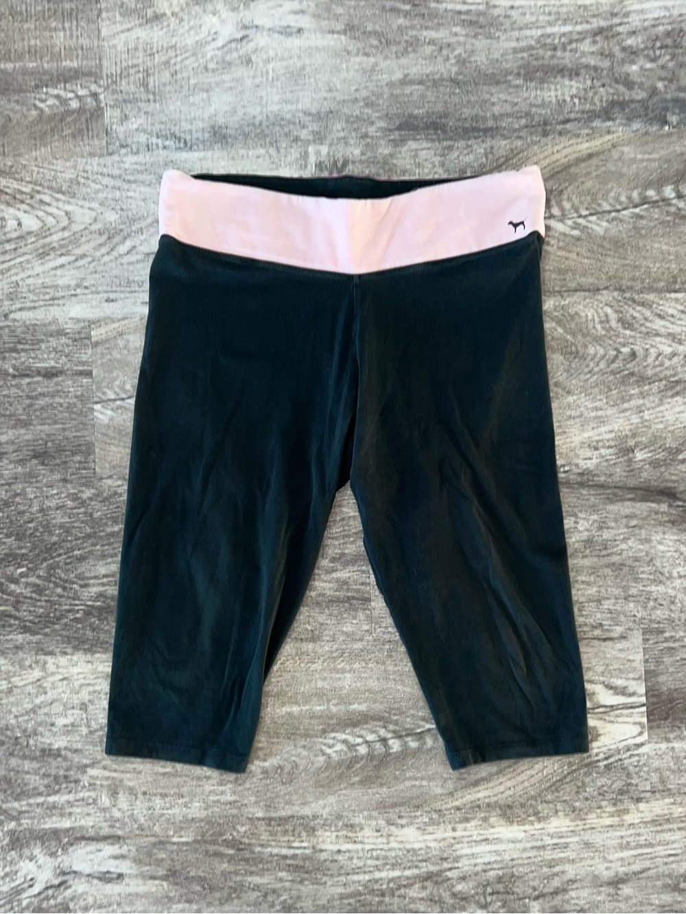 Victoria's Secret PINK Yoga Y2K Black Capri Leggings Pink Waistband Size Large